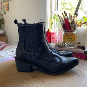Matisse Vegan Cavalier Western Boot